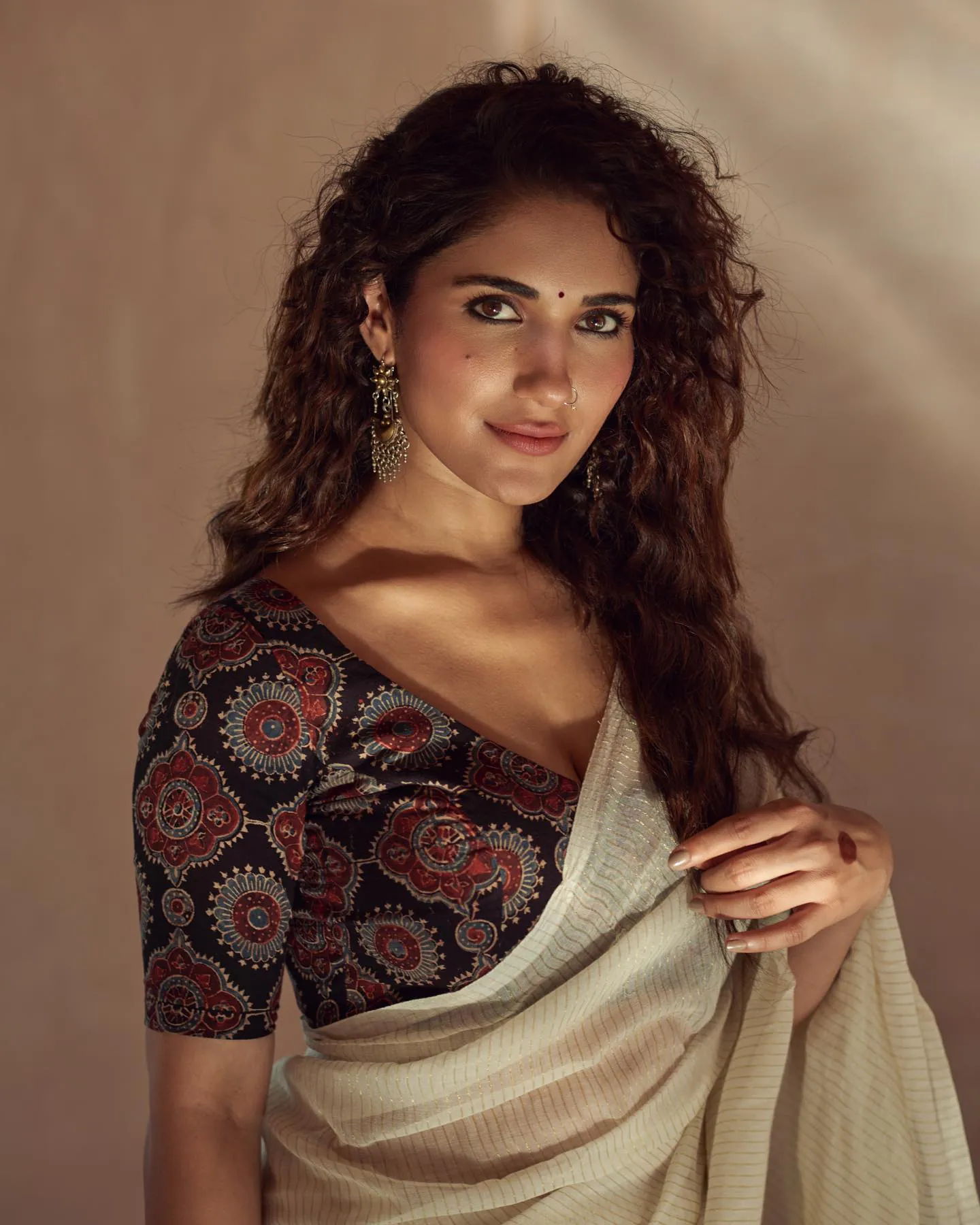 Ruhani Sharma - ruhani-sharma-hot-14.webp